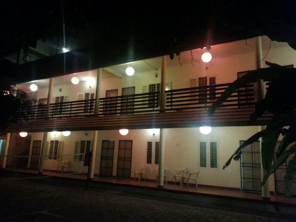 Palm Grove Service Villa Kochi Εξωτερικό φωτογραφία